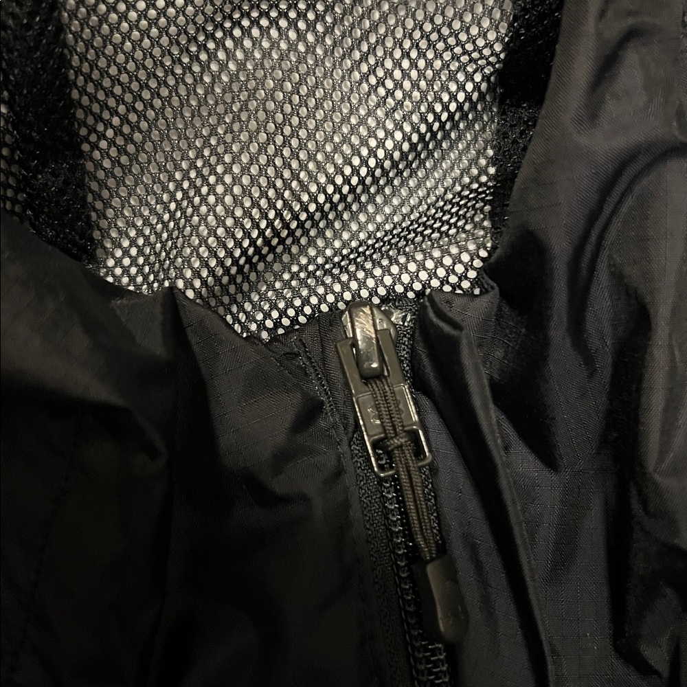 Under Armour Midnight Black Hooded Jacket - Picture 6 of 6